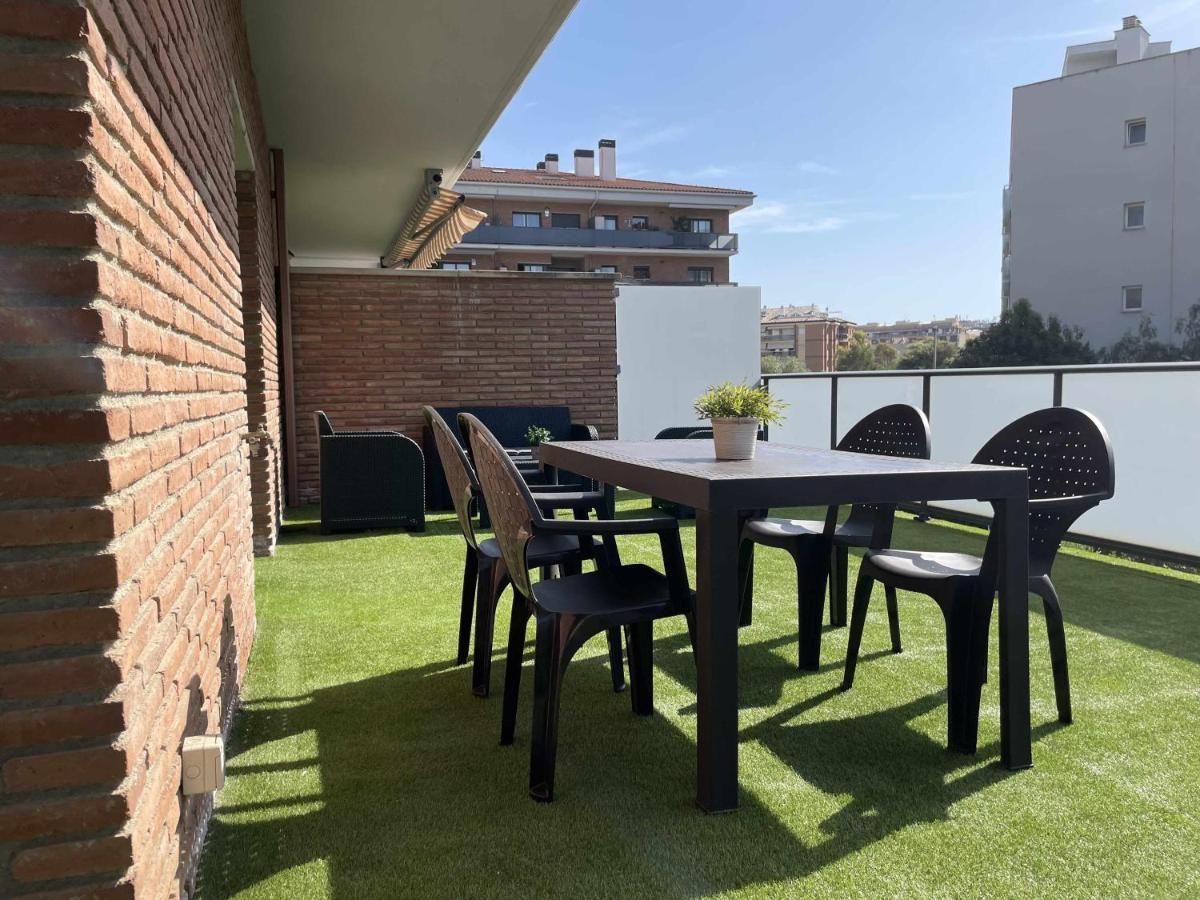 赫罗纳Solarium Con Terraza A 5 Minutos De La Playa公寓 外观 照片